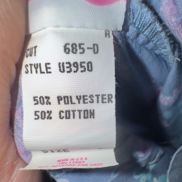 Vintage Blue Floral Jumpsuit with Pink Accents - Picture 5 of 8